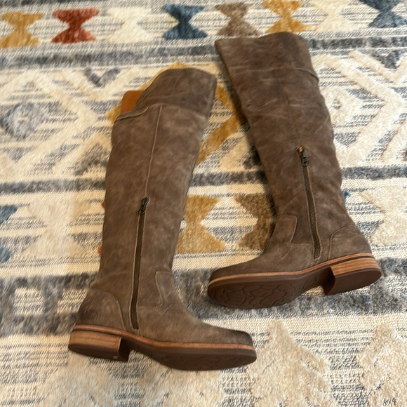 KORK-EASE Addison Knee High Boot NWOT - Picture 3 of 9